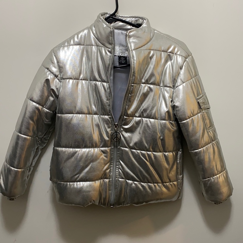 Flowers by Zoe silver faux leather puffer